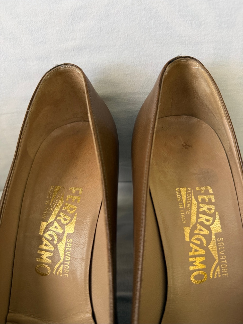 Salvatore Ferragamo spectator heels. Size 8.5B Classic vintaged EUC. - Picture 5 of 6